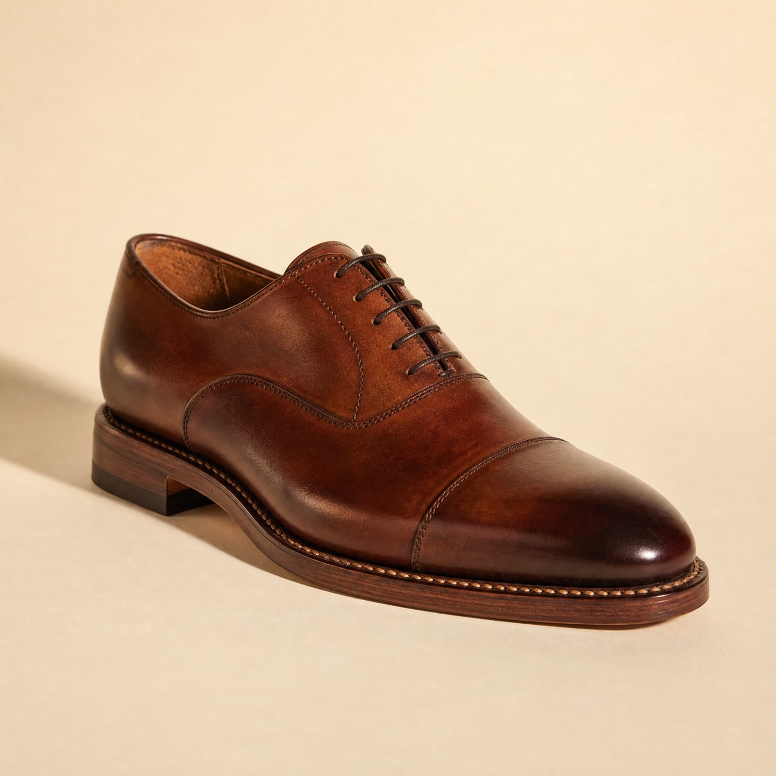 Oxford Goodyear, three-quarter view