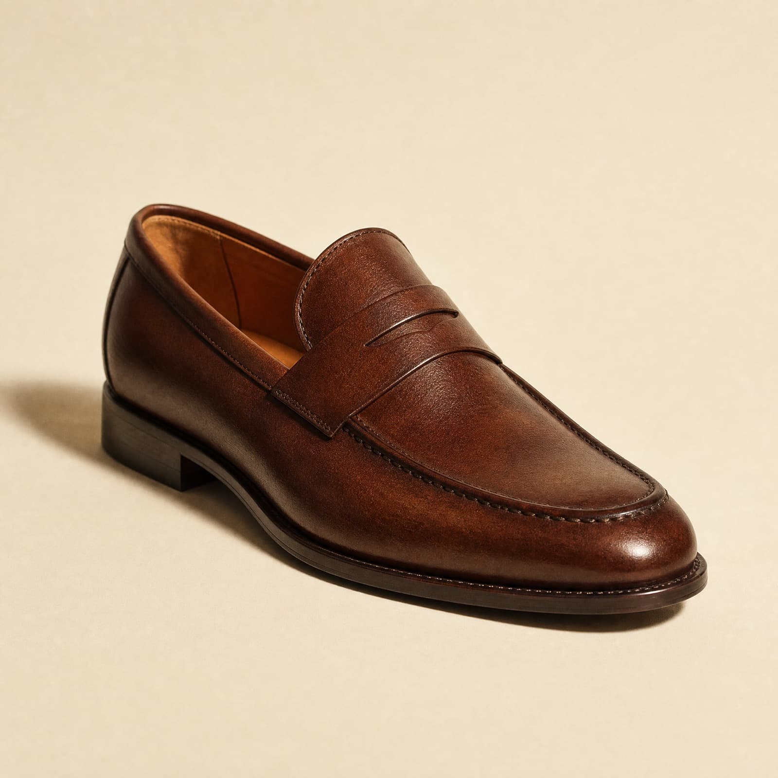 Penny Cemented — The plain saddle strap, cemented.
