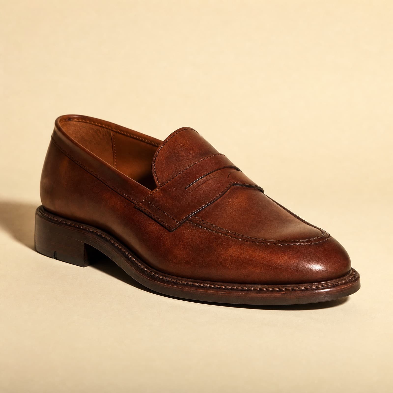 Loafer Goodyear, three-quarter view